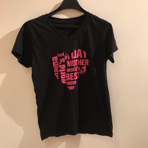 Tops - 5/15$ Grafic black t-shirt